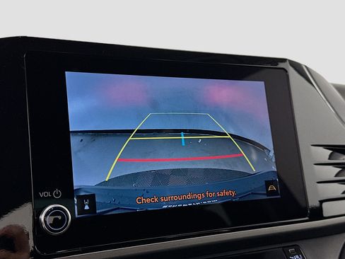 Used 2025 Toyota Camry LE image 23