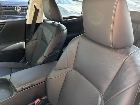 Used 2023 Lexus ES 350 w/ Premium Package FWD image 18
