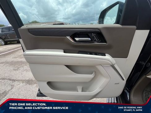 New 2026 GMC Yukon XL Denali w/ Denali Reserve Package AWD/4WD image 24