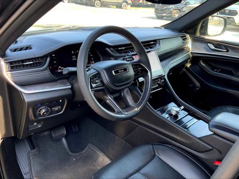 Used 2022 Jeep Grand Cherokee Overland image 27