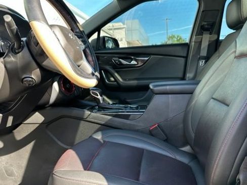 Used 2021 Chevrolet Blazer RS w/ Enhanced Convenience Package FWD image 12