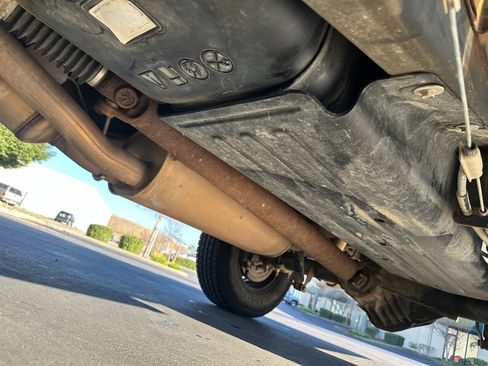 Used 2004 Chevrolet Silverado 2500 W/T image 29