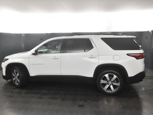 Used 2023 Chevrolet Traverse LT w/ LT Premium Package image 8