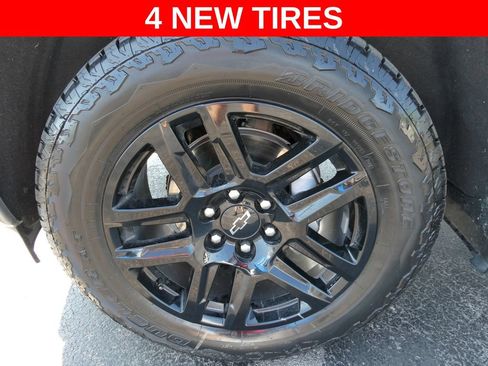 Certified 2024 Chevrolet Silverado 1500 RST AWD/4WD image 4