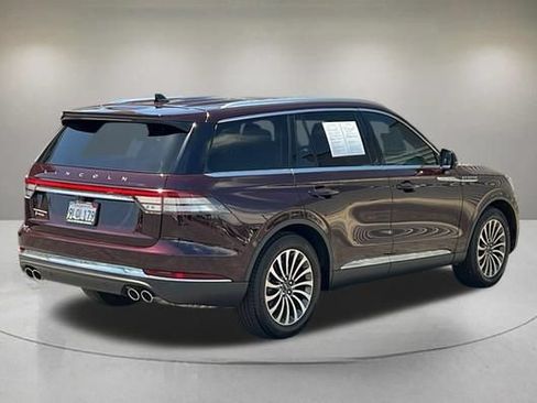 Certified 2024 Lincoln Aviator 2WD w/ Premium Package image 5