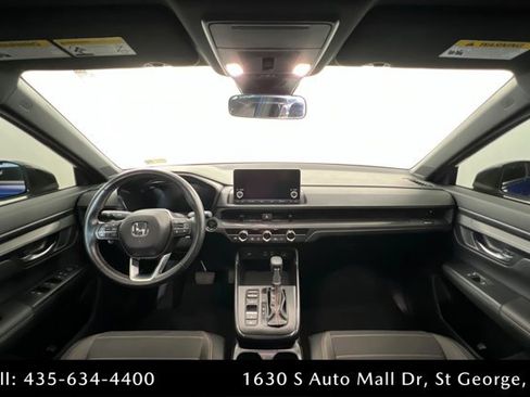 Used 2025 Honda CR-V Sport image 9