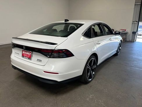 Used 2025 Honda Accord Sport image 3