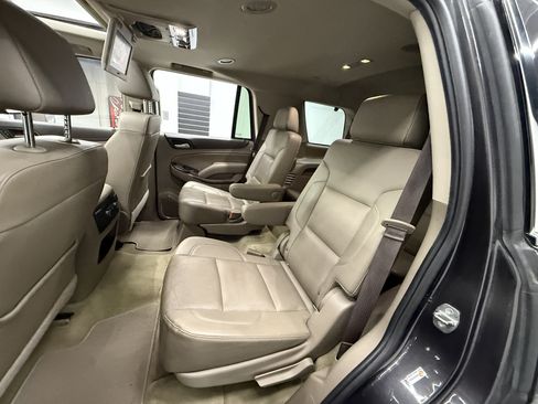 Used 2017 GMC Yukon SLT w/ Premium Edition AWD/4WD image 25