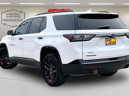Used 2020 Chevrolet Traverse Premier w/ Redline Edition AWD/4WD image 4