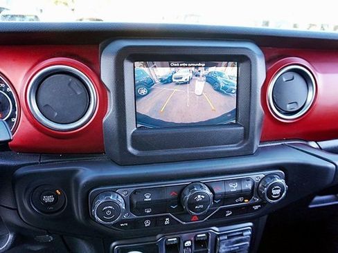 Used 2020 Jeep Wrangler Unlimited Rubicon AWD/4WD image 25