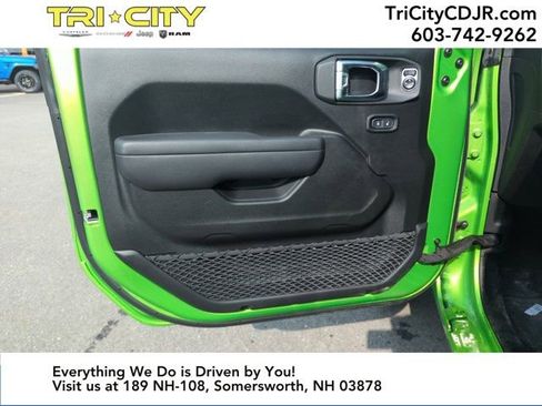 New 2025 Jeep Gladiator Sport image 10