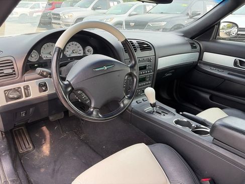 Used 2003 Ford Thunderbird RWD image 10