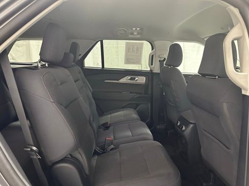 Used 2025 Ford Explorer Active image 50