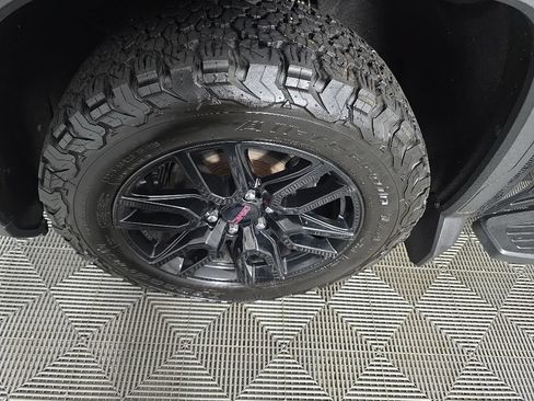 Used 2023 GMC Sierra 1500 Elevation AWD/4WD image 9