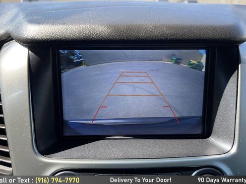 Used 2017 Chevrolet Suburban LT w/ Luxury Package RWD image 23