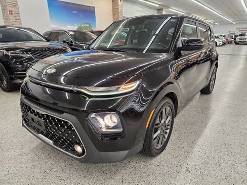Used 2020 Kia Soul EX image 1