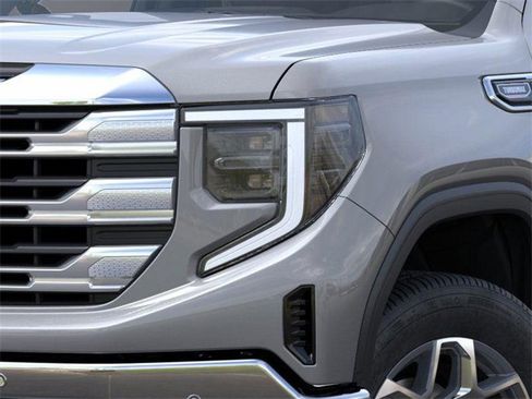 New 2026 GMC Sierra 1500 SLE w/ Preferred Package image 10