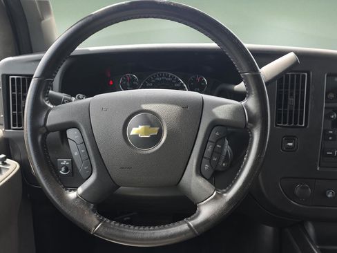 Used 2020 Chevrolet Express 3500 LS RWD image 14