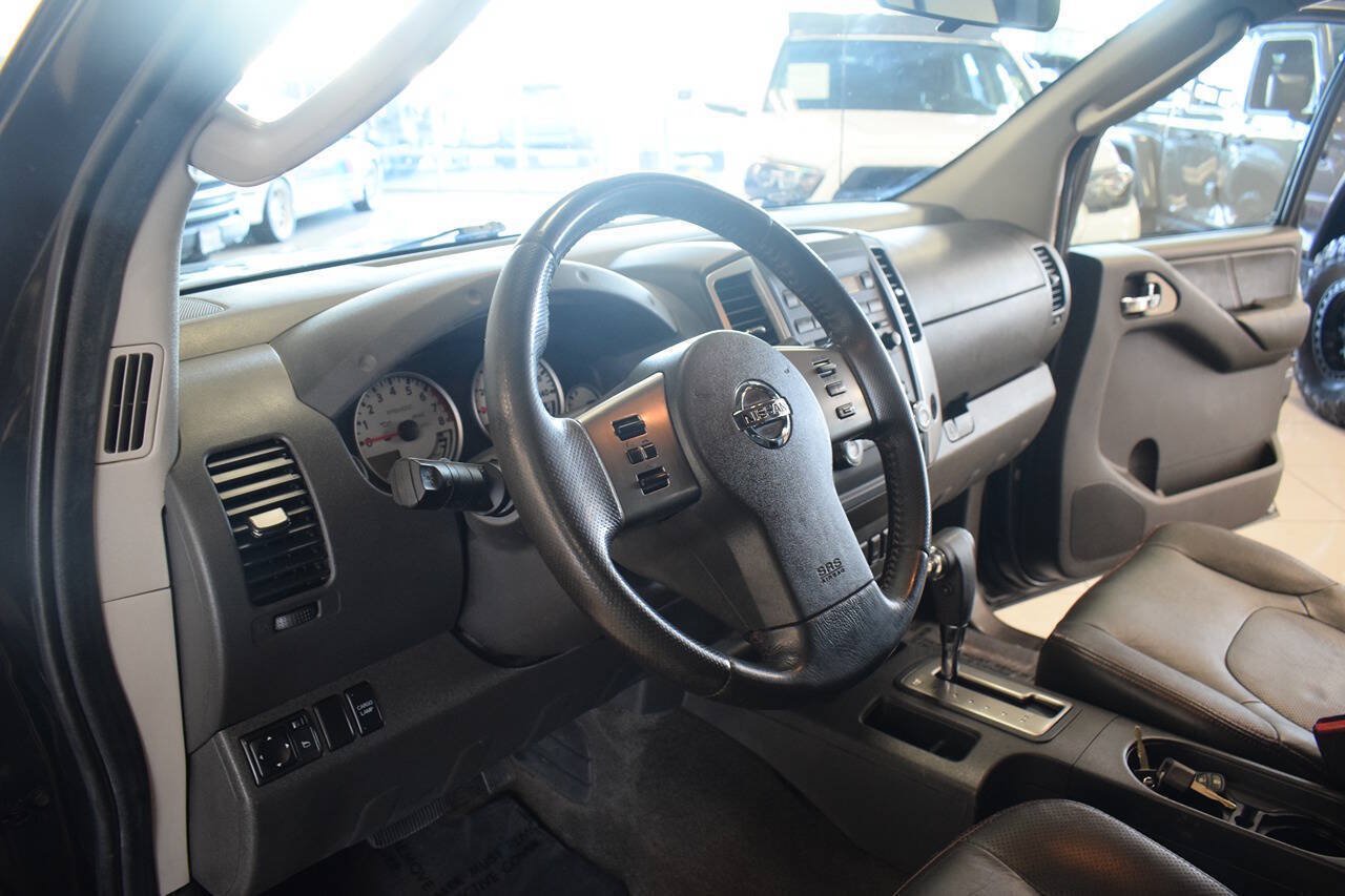Used 2010 Nissan Frontier PRO-4X w/ Pro-4x Value Truck Pkg AWD/4WD image 24