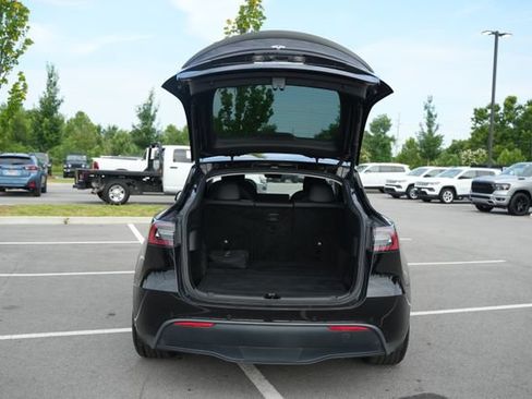 Used 2022 Tesla Model Y Performance AWD/4WD image 18