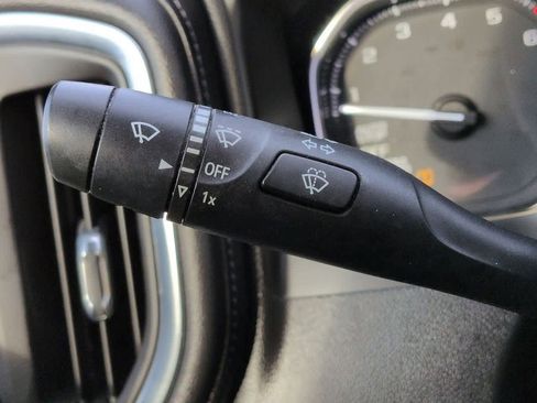 Used 2019 GMC Sierra 1500 SLT image 27