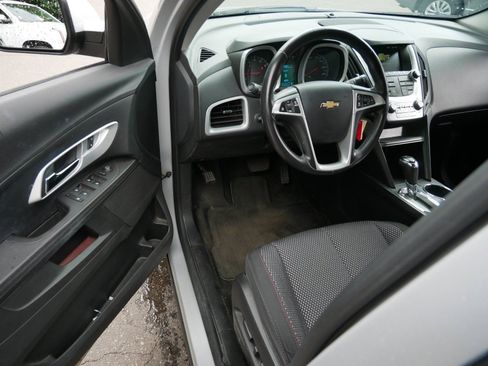 Used 2017 Chevrolet Equinox LT w/ Convenience Package AWD/4WD image 10