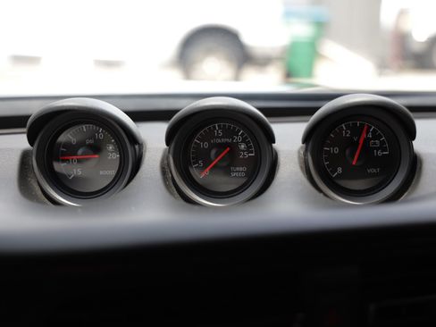 Used 2024 Nissan Z Sport w/ Floor Mat Package RWD image 34