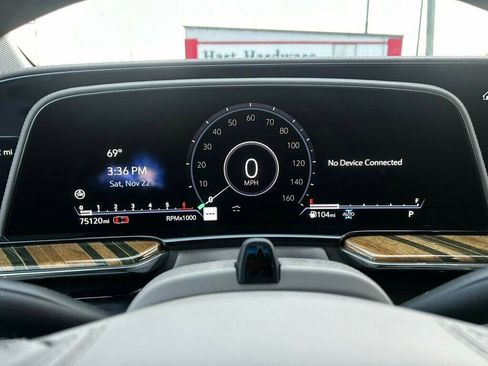 Used 2021 Cadillac Escalade Premium Luxury Platinum image 23