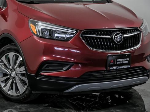 Used 2018 Buick Encore Preferred image 2
