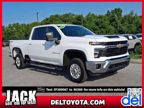 Used 2025 Chevrolet Silverado 2500 LT w/ Convenience Package AWD/4WD image 1