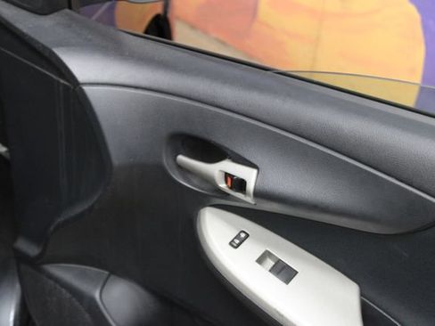 Used 2013 Toyota Corolla S FWD image 10