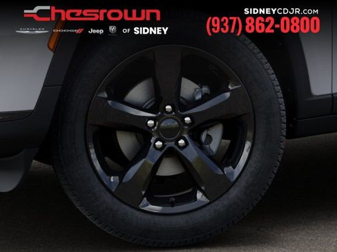 New 2025 Jeep Grand Cherokee L Altitude image 8