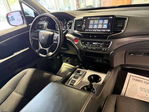 Used 2025 Honda Ridgeline Sport image 54