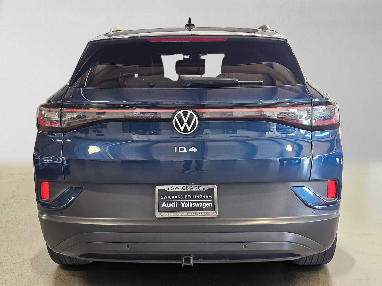 Used 2023 Volkswagen ID.4 Pro AWD/4WD image 4