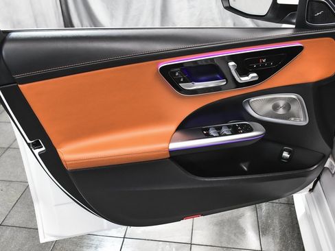 Used 2023 Mercedes-Benz C 43 AMG 4MATIC Sedan image 9