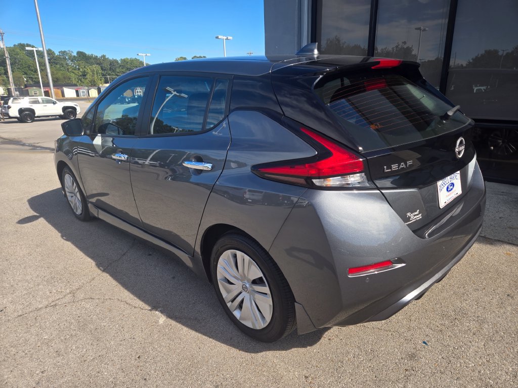 Used 2023 Nissan Leaf S FWD image 3