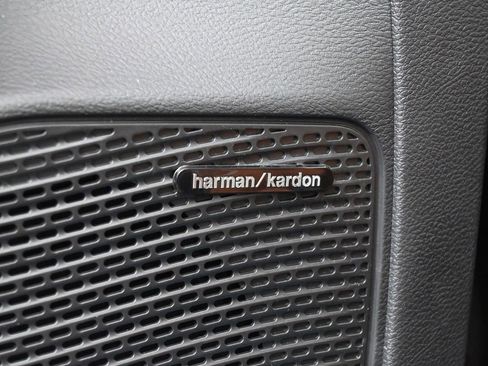 New 2026 Chrysler Pacifica Pinnacle image 19