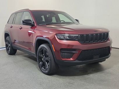 Used 2023 Jeep Grand Cherokee Altitude