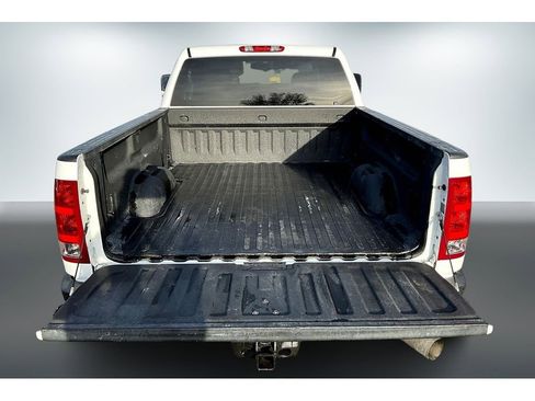 Used 2014 GMC Sierra 2500 SLE w/ SLE Preferred Package image 7