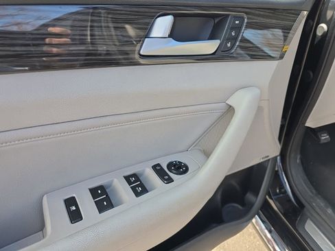 Used 2015 Hyundai Sonata Limited w/ Option Group 05 image 11