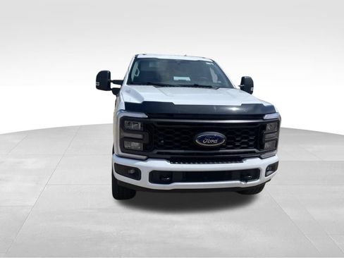 Used 2025 Ford F250 XL w/ STX Appearance Package AWD/4WD image 5