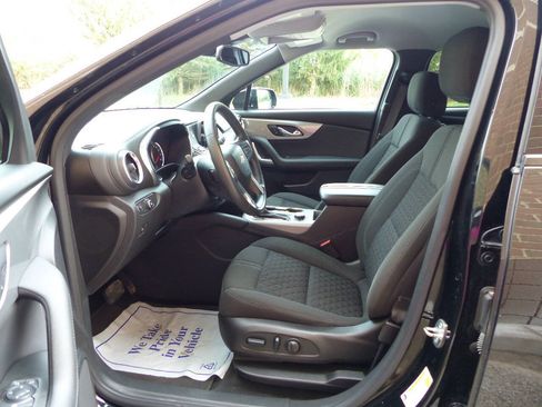 Used 2021 Chevrolet Blazer LT FWD image 24