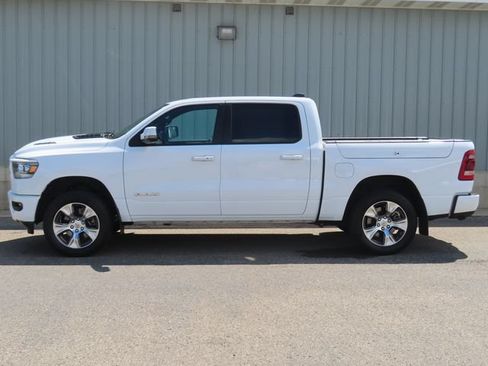 Used 2024 RAM 1500 Laramie AWD/4WD image 10