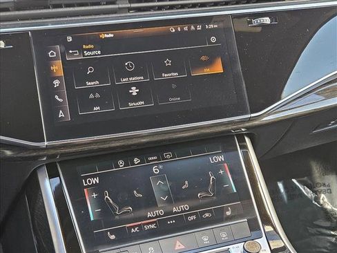 Used 2025 Audi Q7 3.0T Premium image 13