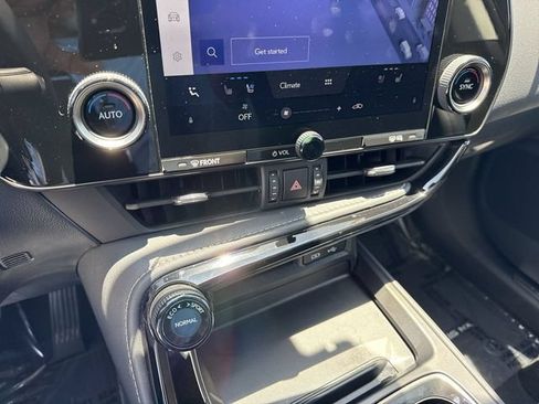 Certified 2024 Lexus NX 250 FWD w/ Towing Package (2000 Lbs) image 19