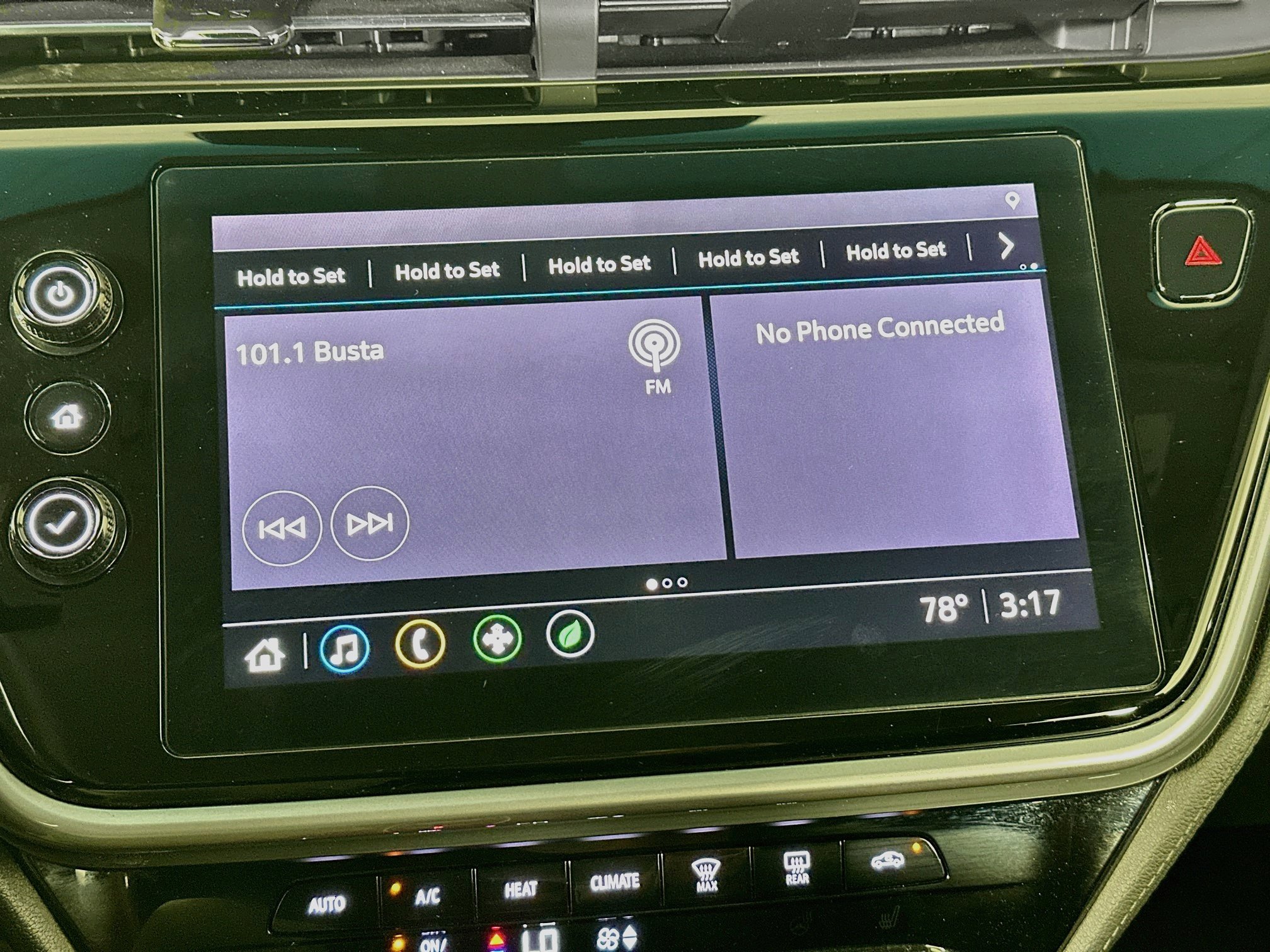 Used 2022 Chevrolet Bolt LT FWD image 19