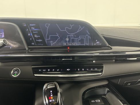 Used 2023 Cadillac Escalade ESV Sport w/ LPO, ONYX Package image 27