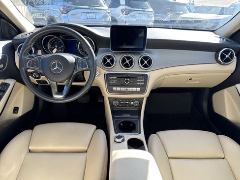 Used 2018 Mercedes-Benz GLA 250 image 10