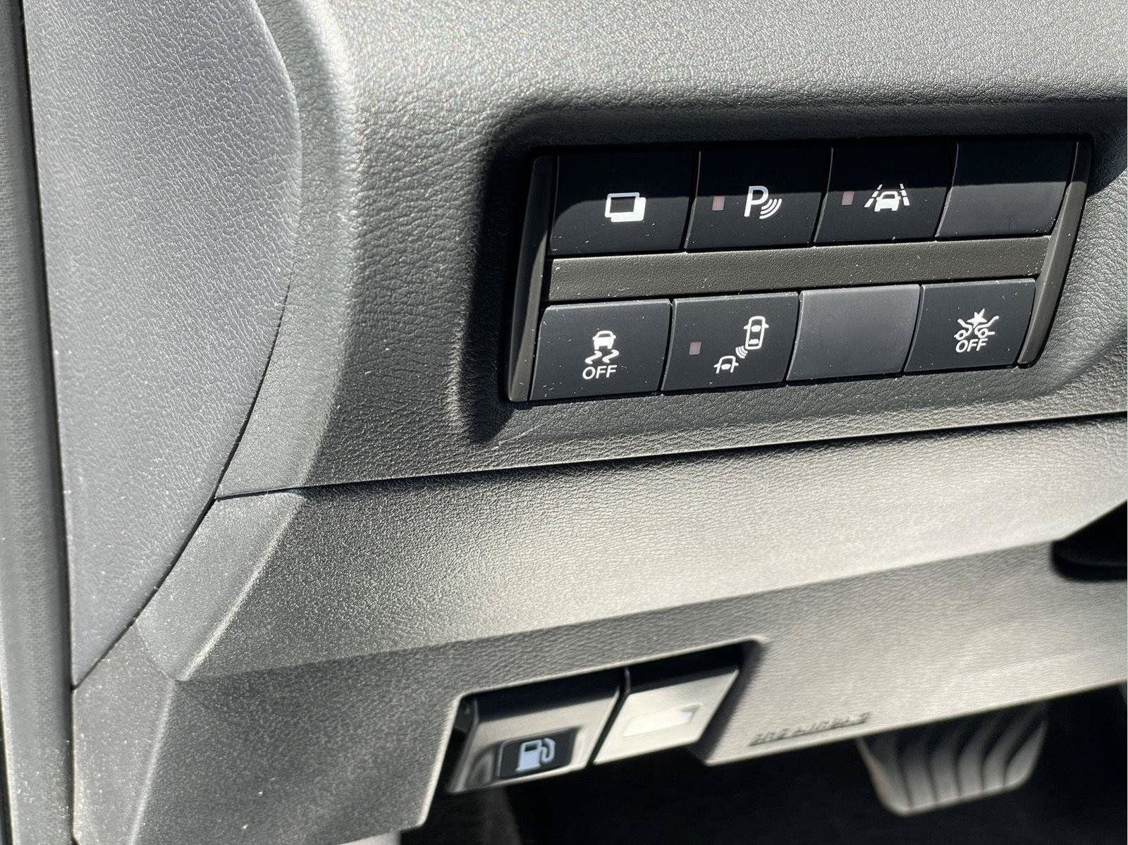 Used 2023 Nissan Kicks S FWD image 23