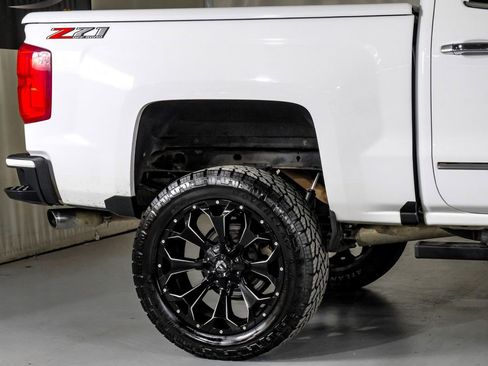 Used 2018 Chevrolet Silverado 1500 LTZ Z71 w/ LTZ Plus Package image 6